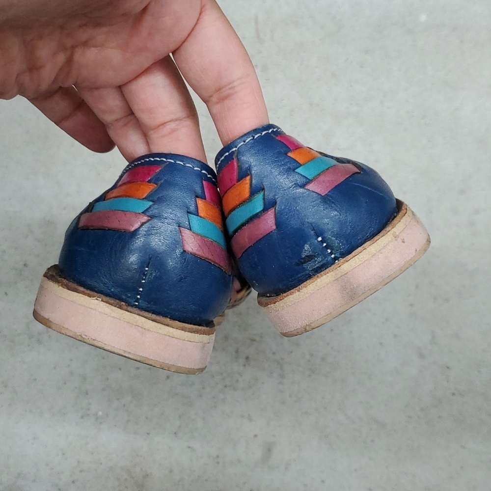Artesanias Cabezas Multicolor Leather Huarache Flats - Picture 3 of 6